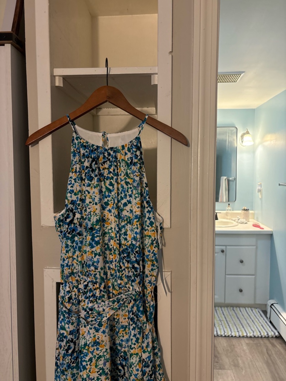 London Times White Floral-Printed Halter Dress with Teal and Yellow Accents - Picture 4 of 9